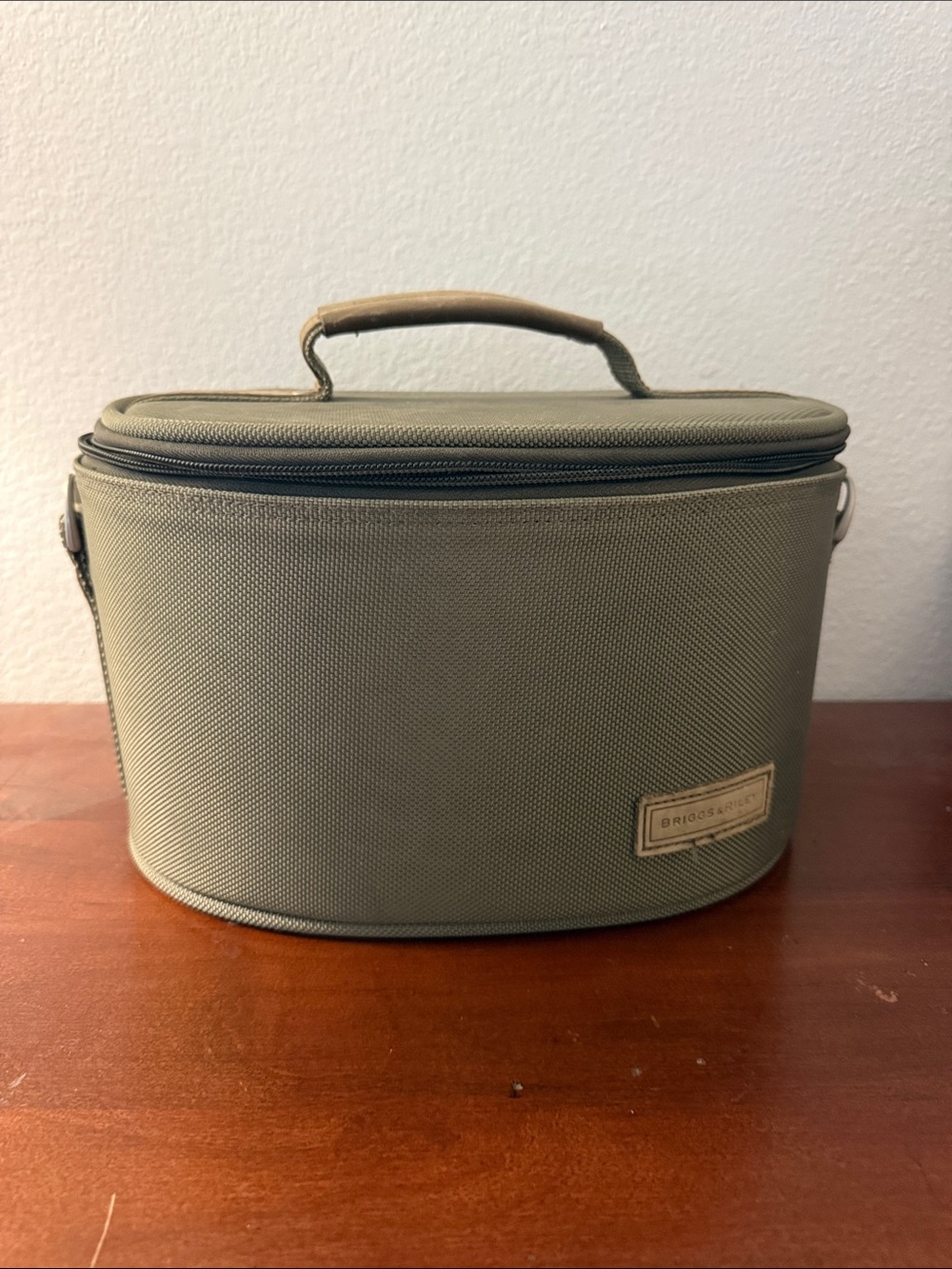 Briggs & Riley Train Case Carry On Suitcase